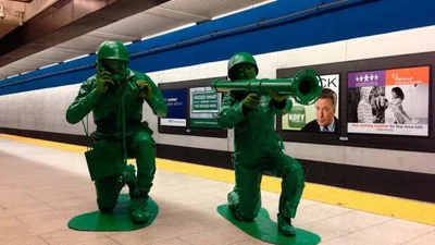 Смішні та безглузді костюми на Геловін