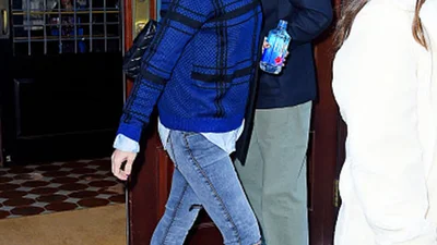 Уличная мода: в чем звезды ходят по улицам