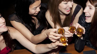 Речі, які ми говоримо друзям напідпитку