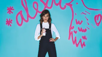 Новая фишка: спрей вместо лака для ногтей