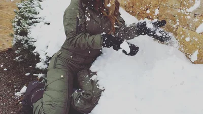 Тебя удивит, как знаменитости радуются зиме