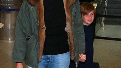 Немолодая Шерон Стоун показала свой уличный стиль