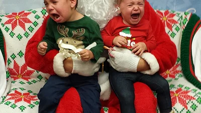 Дети, которых Санта довел до слез