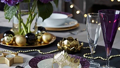 Милі деталі, які перетворять новорічний стіл на казку