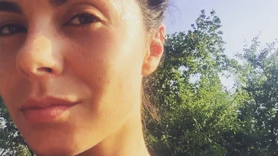 Красивая Настя Каменских хвастается лицом без макияжа