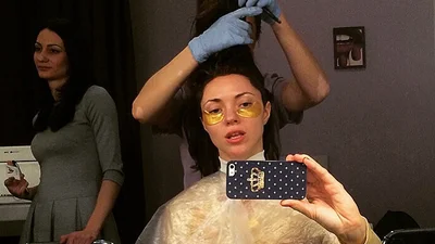 Вика из НеАнгелов показала лицо без макияжа