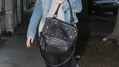 Звезды похвастались своим уличным стилем