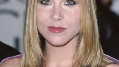 Привет из прошлого: странные образы звезд на Золотом глобусе