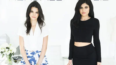 Кендалл и Кайли Дженнер выпустили крутую коллекцию одежды