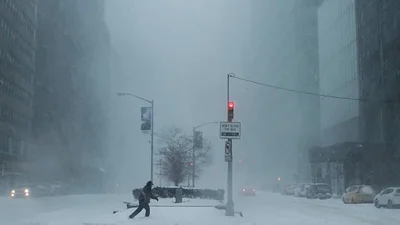 Снеговая метель замела Нью-Йорк (и это без преувеличений)