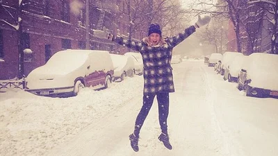 Звезды безудержно радуются снегу