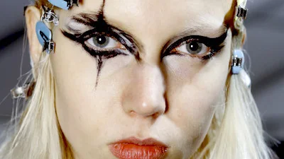 Необычный макияж на Неделе моды в Нью-Йорке отвлекал от самого показа