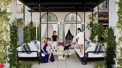 Сестры Кардашьян пустили к себе в дом (и теперь мы все завидуем)