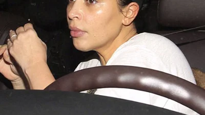 Сестер Кардашьян не узнать без макияжа