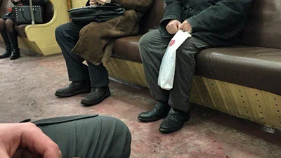 Справжні модники метро або безглузді вбрання людей