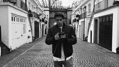 Бруклин Бекхэм показал свои первые фото после скандала с Burberry