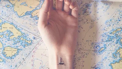 Маленькие тату, которые вызывают большие эмоции