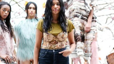 Как теперь модно носить лифчики