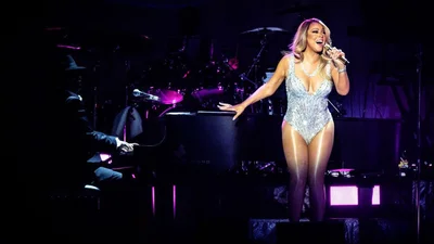 Мэрайя Кэри переборщила с обтягивающим нарядом