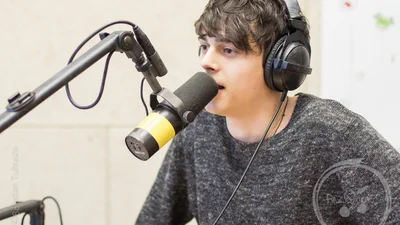 Alekseev поет вживую в прямом эфире Люкс ФМ