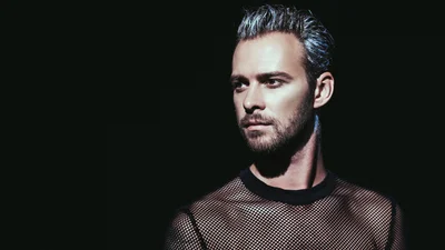 Макс Барских снялся в новой фотосессии