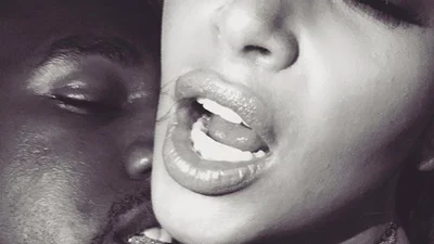 Кім Кардаш'ян показала шокуючі фото із секс-вечірки