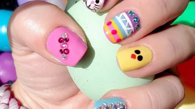 Цікаві та веселі ідеї манікюру на Пасху