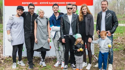 Як українські співаки садили дерева у Києві