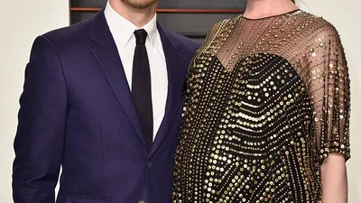 Енн Хетеуей народила первістка