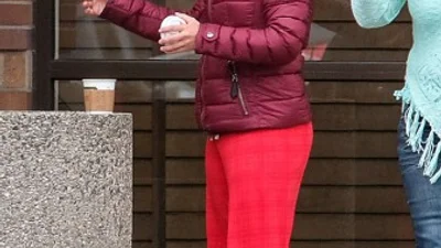 Дружину Кличка підловили з сигаретою і без макіяжу