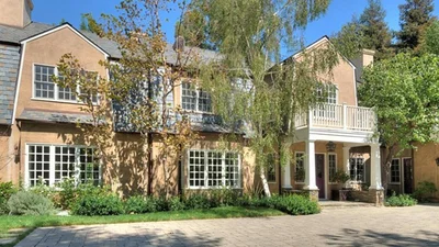 Адель таємно купила розкішний особняк в Лос-Анджелесі