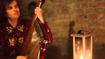 Хлопець віртуозно зіграв музику до "Гри престолів" на бандурі