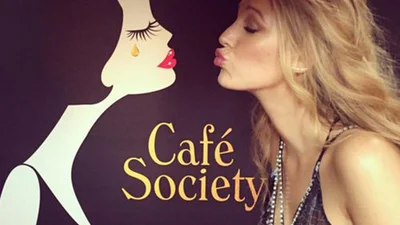 Блейк Лайвлі показала всі тонкощі підготовки до Каннського фестивалю