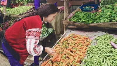 Марія Яремчук у вишиванці і без макіяжу демонструє екзотичний відпочинок