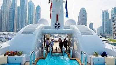 Золота молодь Пекіну та Дубаю помірялась понтами