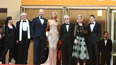 Зірки вразили шиком на відкритті Каннського кінофестивалю