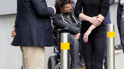 В кросівках і з брудним волоссям: Кейт Міддлтон підловили на вулицях Лондону