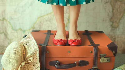 Корисний лайфхак: як швидко і компактно зібрати валізи