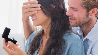 Як штамп в паспорті впливає на ваші стосунки