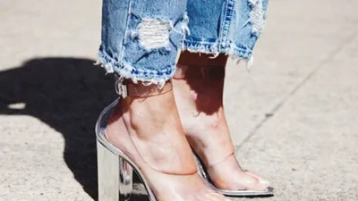 "Голі" туфлі: головний зірковий тренд літа