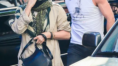 Дженніфер Еністон вкотре підкорила своїм вуличним стилем