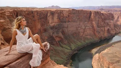 Регіна Тодоренко презентувала неймовірний кліп, знятий у найвідомішому Каньйоні США