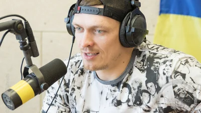 Олександр Усик розповів про гроші, поцілунки та свої тренування