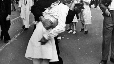 Найвідоміші поцілунки, що назавжди увійшли в історію