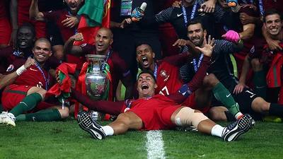 Сльози Роналду та драматична перемога Португалії на Євро-2016