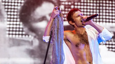 30 фото ідеального торсу Святослава Вакарчука