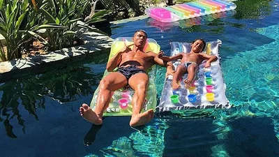 Зірковий відпочинок: як знаменитості проводять літо