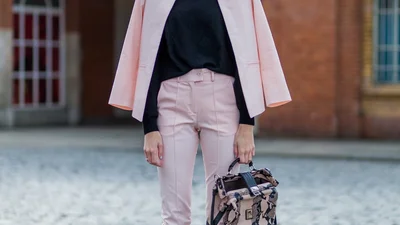 11 образів в рожевому, які хочеться скопіювати