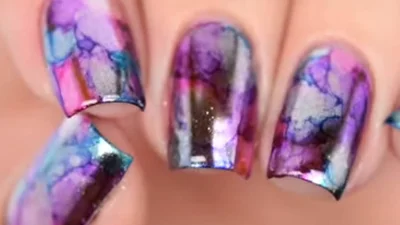 Майстер-клас: трендовий дзеркальний манікюр твоєї мрії