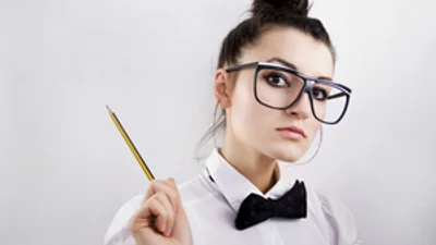 Вчені з'ясували, чому чоловіки бояться розумних жінок